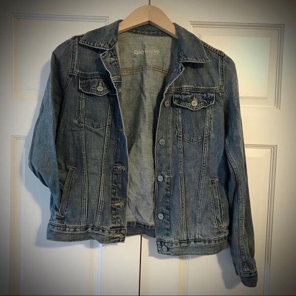 GAP Jean Jacket - Picture 3 of 5